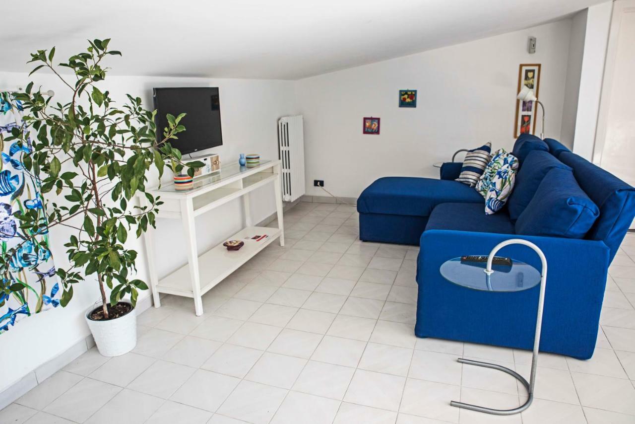 Miracoletti38 Hotel Наполи Екстериор снимка