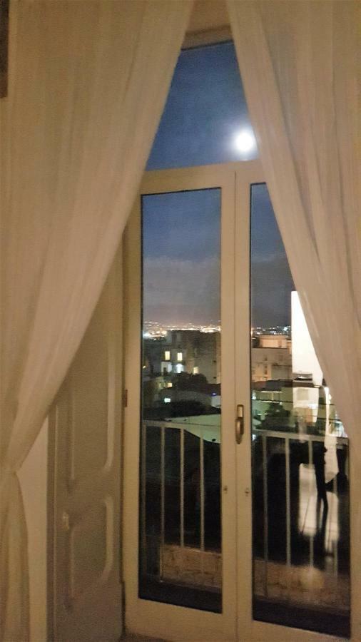 Miracoletti38 Hotel Наполи Екстериор снимка