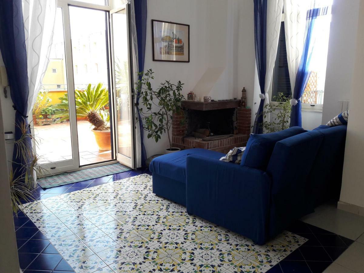 Miracoletti38 Hotel Наполи Екстериор снимка